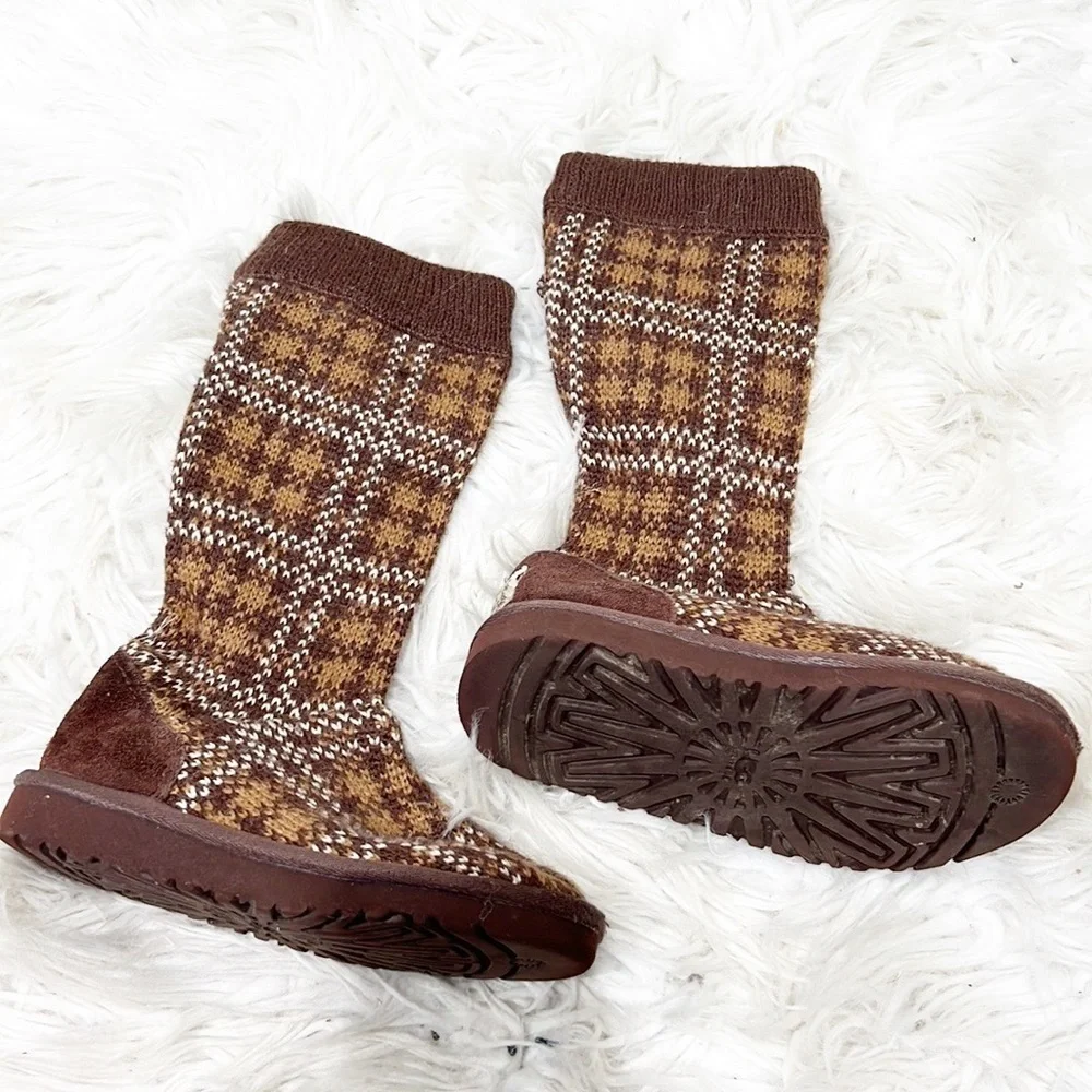 UGG Brown Plaid Cardy Cardigan Sweater Boots 12